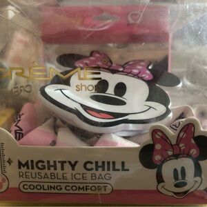 Crème Shop Mighty Chill Reusable Ice Bag - Pink